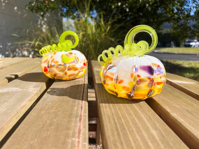 Didn't make it out to a pumpkin festival? We now have many pumpkins and more in our GiftShop located at 11925 Kempersprings Drive, Forest Park, 45240. #neusoleglassworks #glasspumpkin #nonprofit #thanksgiving #halloween #homedecor #513 #gifts