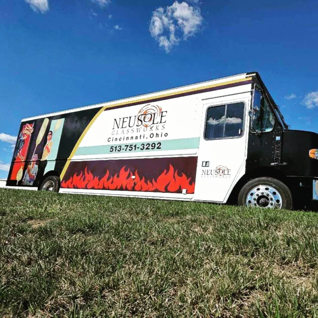 Come out to Carriage House for The Second Annual Pumpkin STEM festival, where pumpkins are launched with their giant, homemade trebuchet. Not glass ones :)
There will also be food, drinks, vendors, and plus other activities. We will be vending and doing demos on our truck.
2872 Lawrenceburg Road, North Bend, OH 45052