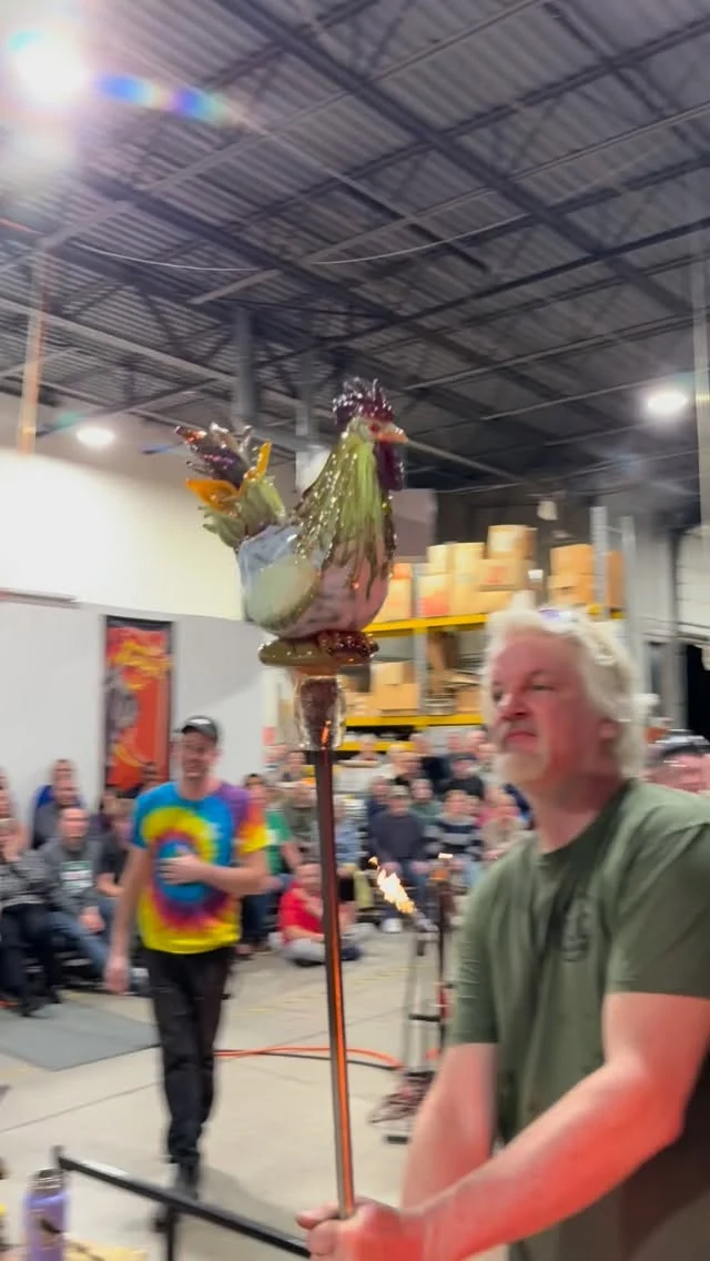 Thank you @karen_willenbrink_johnsen and Jasen Johnsen and everyone else who helped! @alliglassblower @sknyglass @eric.sara.glass @glassauden Chris #neusoleglassworks #visitingartist #glasssculpting #glasblowing