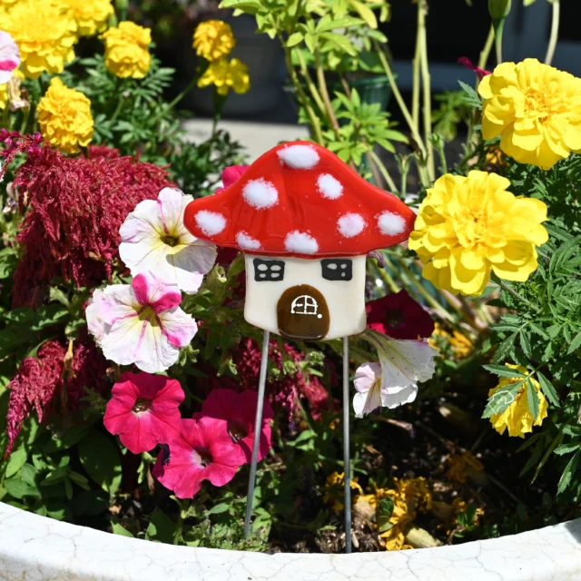 Create a whimsical garden stake in our fusing class. Approx: 4.5'' x 4.5''. Stake is approx: 12'' long. All ages welcome, no experience needed. $65 per stake. Call 513-751-3292 to reserve your time, or email neusoleglassworks@hotmail.com. Payment due upon scheduling. Items available for pick up in approximately one week. #neusoleglassworks #nonprofit #gnomehouse #gardenstake #glassfusing