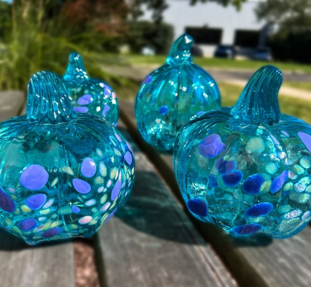 Spotted beautiful turquoise pumpkins in our GiftShop.
Stop by and check them out.
11925 Kempersprings Drive, Forest Park Ohio, 45240
Monday through Thursday 10am - 6pm
Friday, Saturday and Sunday 10am - 8pm

#neusoleglassworks #spottedpumpkins #turquoisepumpkins #classy
#nonprofit #cincinnati #forestpark #wintonwoods